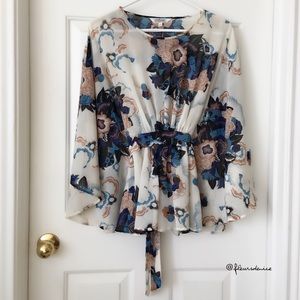 💙 Floral Top 🍂